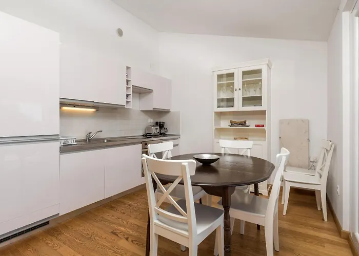 3 Bedroom Cozy In Krk