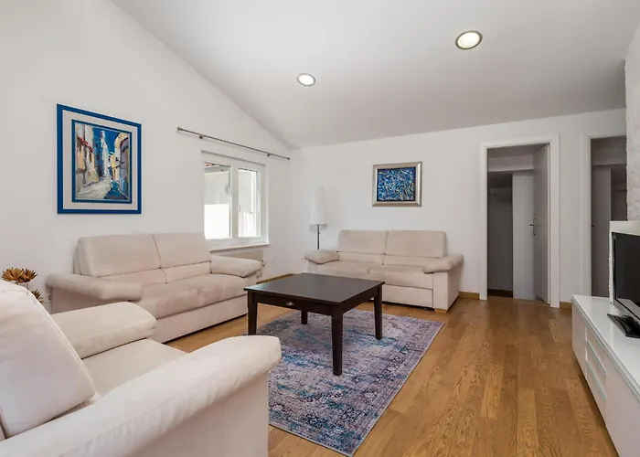 Dom wakacyjny 3 Bedroom Cozy In Krk Krk Town