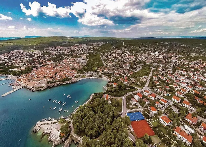 3 Bedroom Cozy In Krk Krk Town