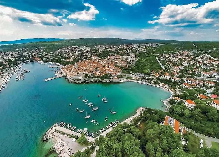 3 Bedroom Cozy In Krk *
