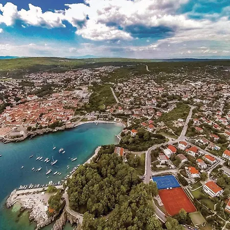 3 Bedroom Cozy In Krk Krk Town